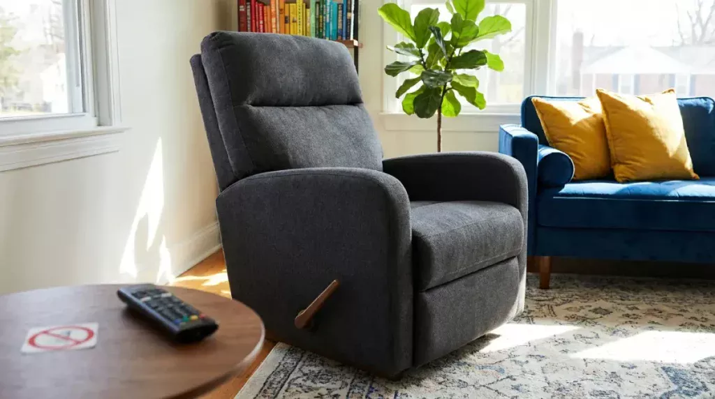 Fauteuil releveur manuel : différence entre fauteuil relax manuel inclinable et fauteuil releveur électrique, avec alternatives.